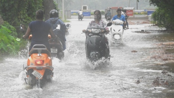 Respite from rains, but low-lying areas of Tolleaband still under flood waters
