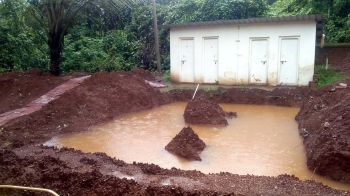 Water-filled pit poses threat near Sattari govt school