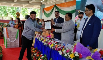 Guv attends Azadi Ka Amrit Mahotsav celebrations at MPA