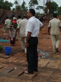 MMC seizes goods of illegal vendors at wholesale market