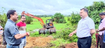 WRD begins desilting of Xeldem Lake in Quepem