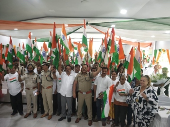 ‘Outsiders’ entering State create insecurity among locals: Halarnkar