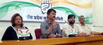 Cong chides CCP over 'Ashtami' fair fiasco