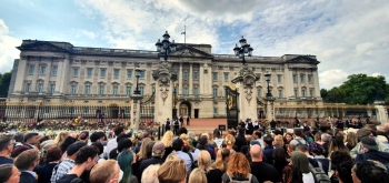 Goans pay respects to departed Queen