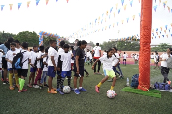 FIFA's football carnival gets enthusiastic response