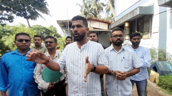 7 postmen petition North Goa MP for reinstatement