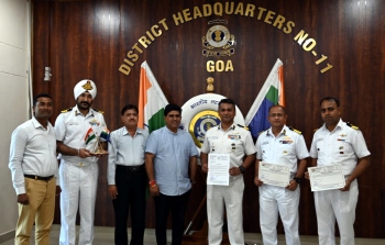 Vasco MLA felicitates Coast Guard for rescuing stranded crew