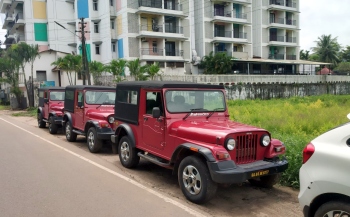 Roadside parking creates nuisance, affects traffic flow in Calangute