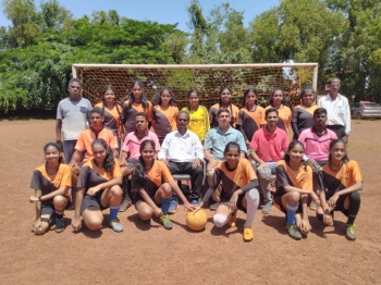Don Bosco HS Tuem win U-17 girls football