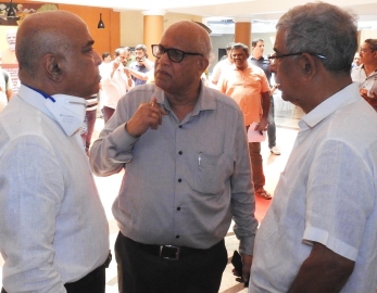 Kamat, Ajgaonkar cynosure of all eyes at Ravindra Bhavan