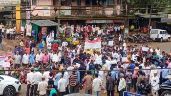 Locals block Belagavi-Goa road via Chorla during protest
