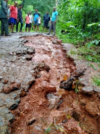 Sattari in grip of heavy rains again, residents panic