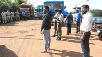 Fish transportation from Cutbona jetty comes to halt after ban on traders sans registration