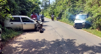 2 cars collide at Cortalim