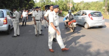 Anti-jetty policy rally: Cops at Borim bridge remain spectators