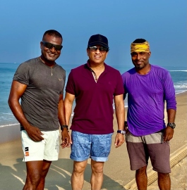 Sachin spotted on Benaulim beach learning about traditional fishing