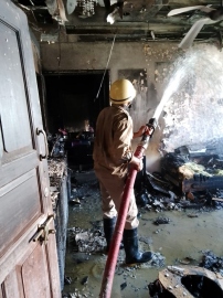 Fire engulfs flat in Vasco's Mundvel