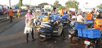 Seraulim villagers protest over traffic congestion at wholesale fish market