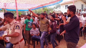 Curca sarpanch abruptly concludes gram sabha