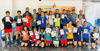 Shuttlers Owais, Shriram excel