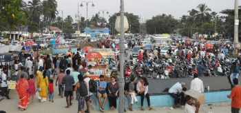 Colva overflows with visitors