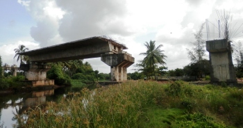 PWD officials directed to ensure contractor resumes work on Navelim-Benaulim bridge