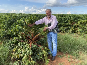 On the trail of CafÃ© Goa: Goan produces coffee at his ‘Fazenda Goa’ farm in Brazil