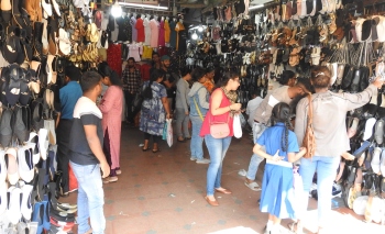 Post-Covid pandemic, Saxttikars keep date with Margao New Market for Christmas shopping
