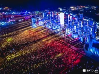 Sunburn 2022 kicks off! Afrojack lights up stage