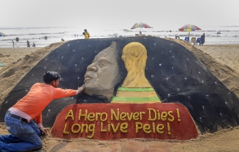 Goan football fraternity pays tributes to Pele