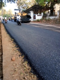 After 3 yrs, hotmixing of damaged main road begins in Sanguem
