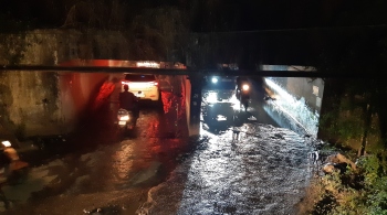 Sewage water floods Comba subway