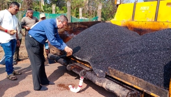Road hotmixing works taken up in Nachinola