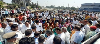 Traffic on Belagavi-Goa NH 748 blocked for 2 hrs, farmers hold rasta roko