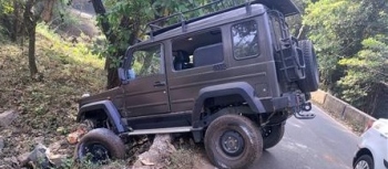 Lucky escape for 2 as vehicle goes off Dumane bridge