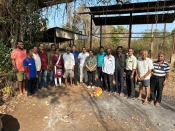 Govt takes up Pomburpa crematorium road work