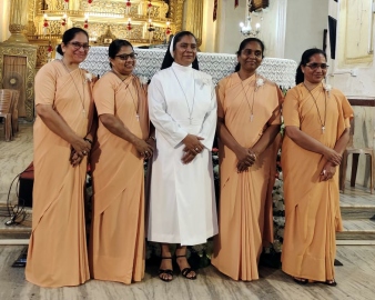5 Holy Family nuns celebrate 25 years of religious life