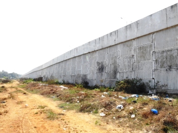 Is embankment taking shape along Tolleaband-Benaulim water body?