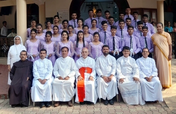 31 youngsters receive Confirmation at Loliem