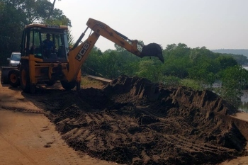 Illegal sand mining site raided at Oxel; extracted material seized