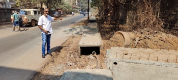 Pavers on incomplete Baina drain works opposed