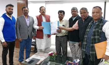 ST delegation calls on union ministers with demand for political reservation