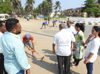 Colva P'yat takes steps to clear beach square of sand deposits