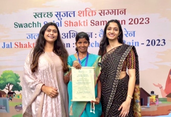 Sanitation worker receives award from President