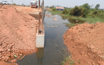 Construction of bhandara blocks Sal flow, raises stink in Seraulim