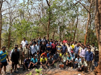 Locals join hands to control Morlem fire