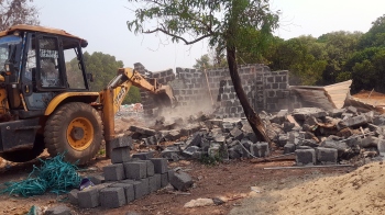 Merces VP demolishes structure in Morombi-O-Pequeno khazan