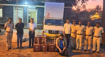 Belagavi excise team seizes Rs 33 lakh worth Goa liquor near Hukkeri