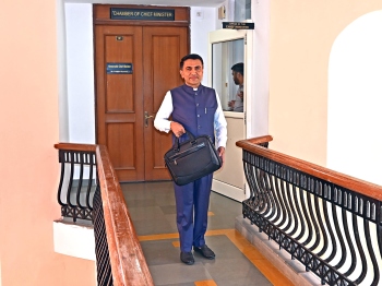 Govt working to implement ‘fixed-term employment’