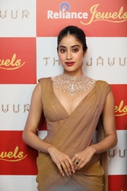 Reliance Jewels unveils majestic Thanjavur collection